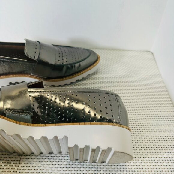 Halogen Emily Metal Pewter Leather Loafer 10 Comfortable Preppy Academic Shoe - Picture 6 of 15